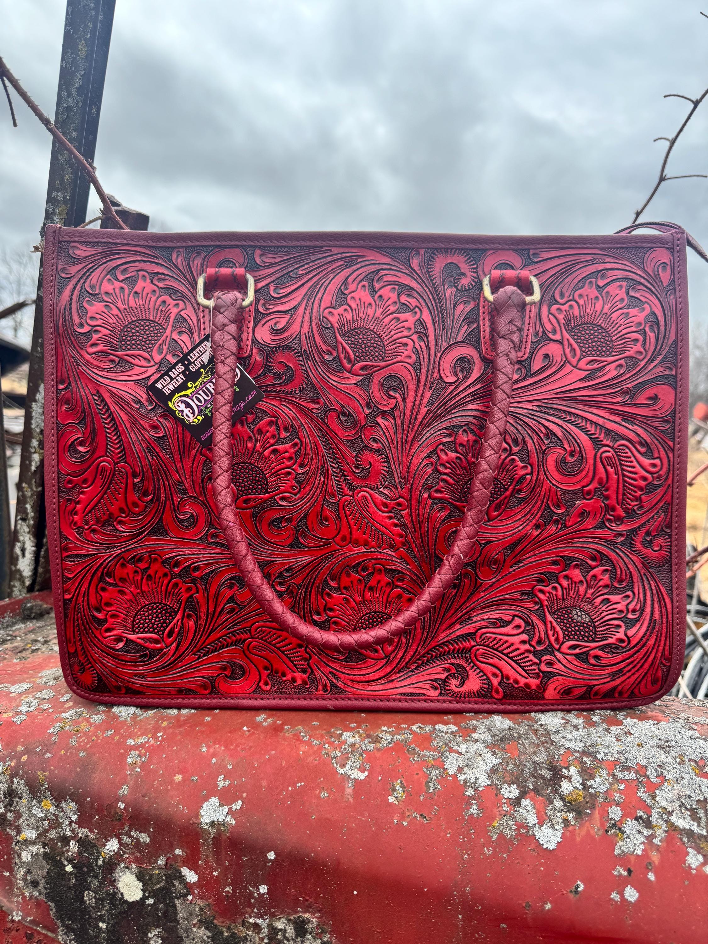 Hand Bags, Shoulder Bags, Totes & Satchels