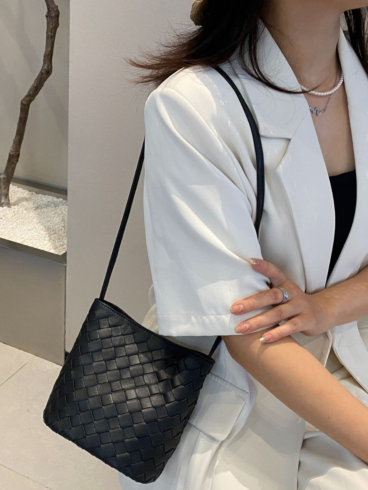 New Genuine Leather Woven Small Bag, High-End Feel, Simple Lambskin Bucket Bag, Versatile And Stylish Shoulder And Crossbody Bag