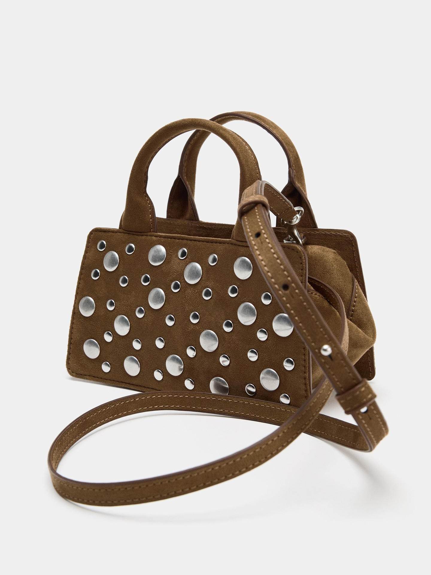 Fashionable Rivet-Embellished Commuter Handbag In A Punk Style