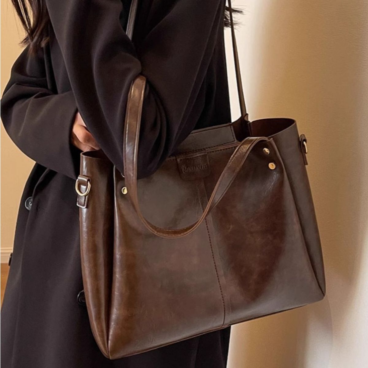 Vintage Style Leather Shoulder Bag