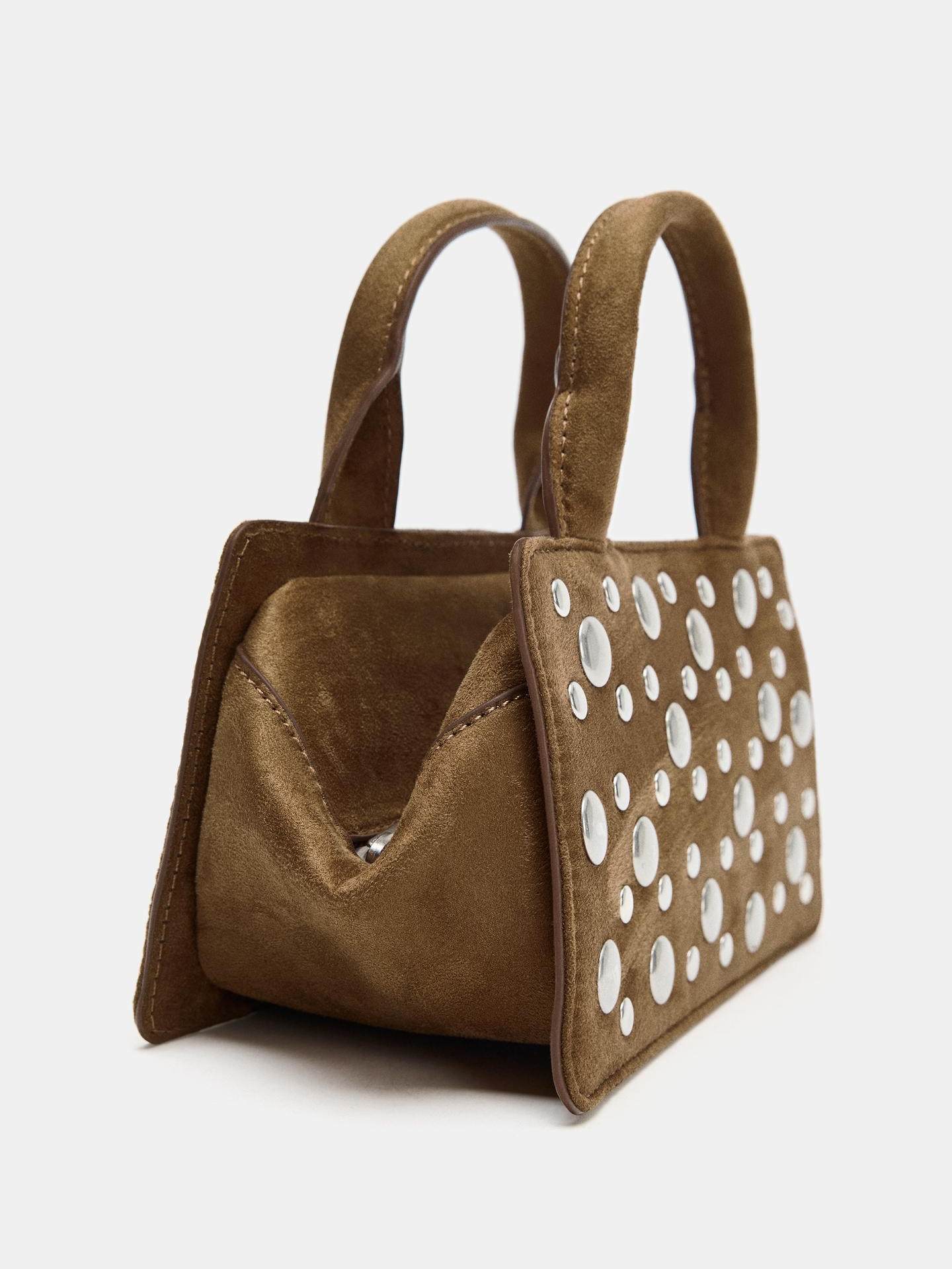 Fashionable Rivet-Embellished Commuter Handbag In A Punk Style