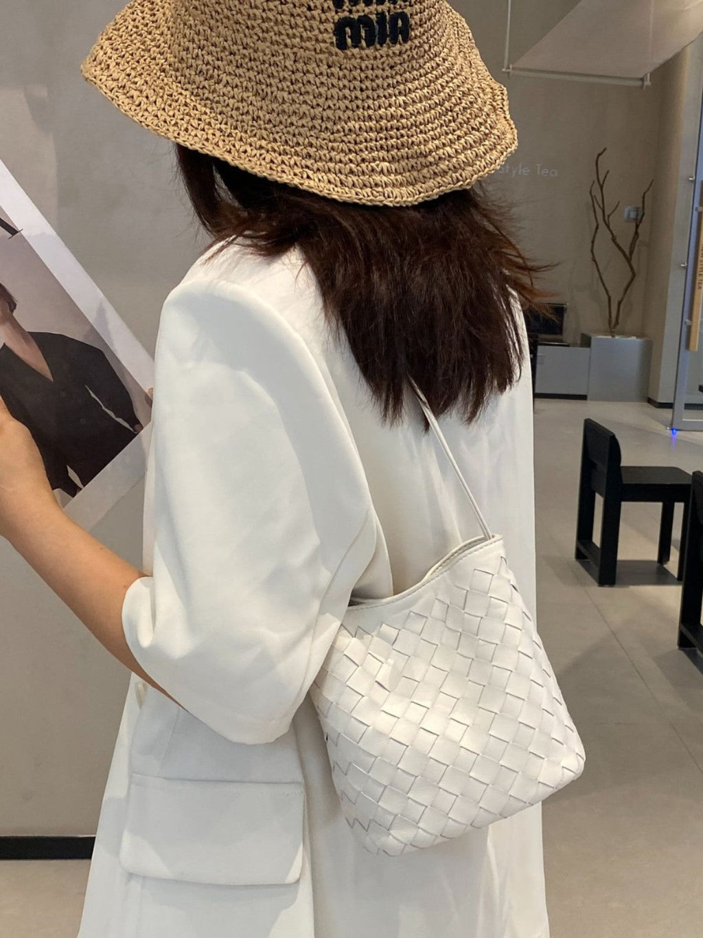 New Genuine Leather Woven Small Bag, High-End Feel, Simple Lambskin Bucket Bag, Versatile And Stylish Shoulder And Crossbody Bag