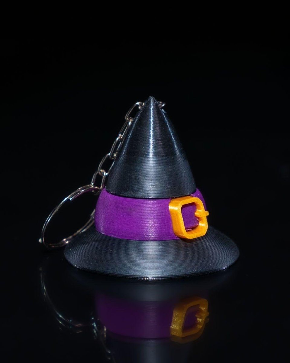 Spooky and Stylish Accessory Keychain – Enchant Your Everyday Essentials